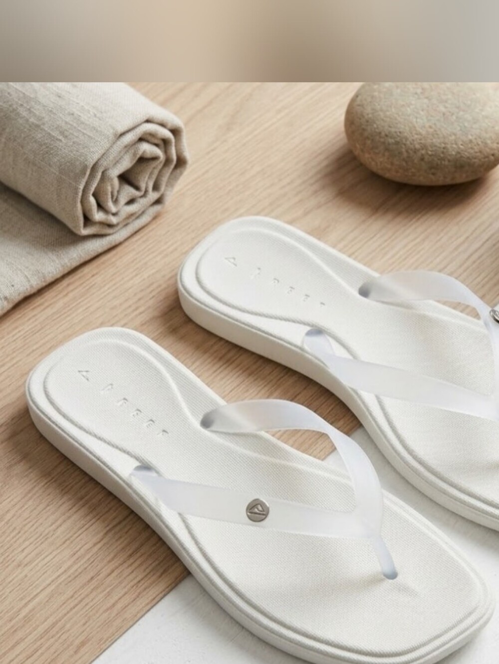 NEW! Reef Seaside Square Off White Sandals Sz 7